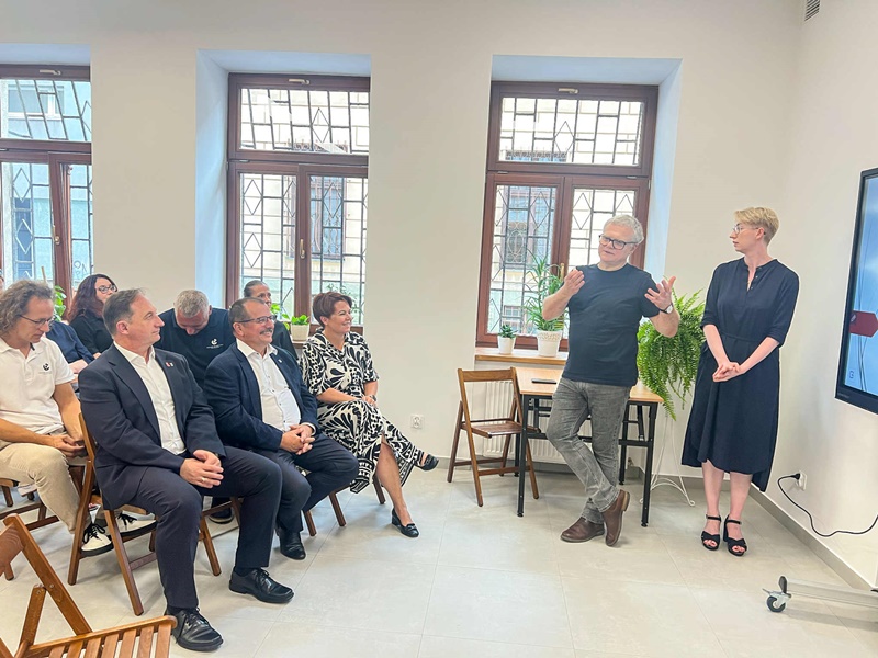 )twarcie punktu wsparcia - w ramach projektu „Aktywna integracja w powiecie cieszyńskim”